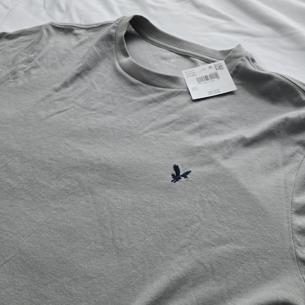 American Eagle Men’s Super Soft Long Sleeve Gray Crewneck Logo Tee Size Small NW